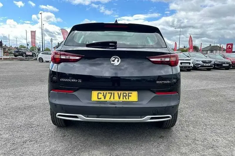 Second-hand Vauxhall Grandland X Elite 130 CP (95 kW) 2021 Negru SUV