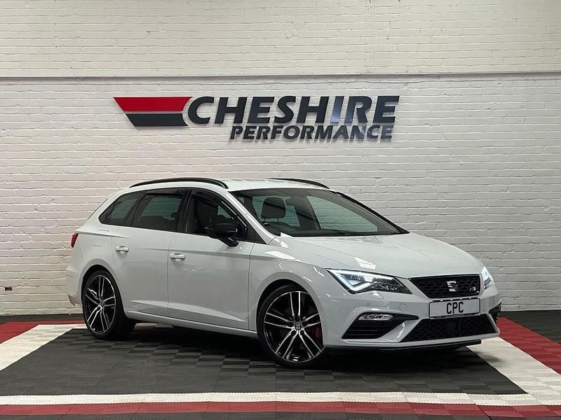 Used Seat Leon 4Drive 360 HP (264 kW) 2018 White Estate