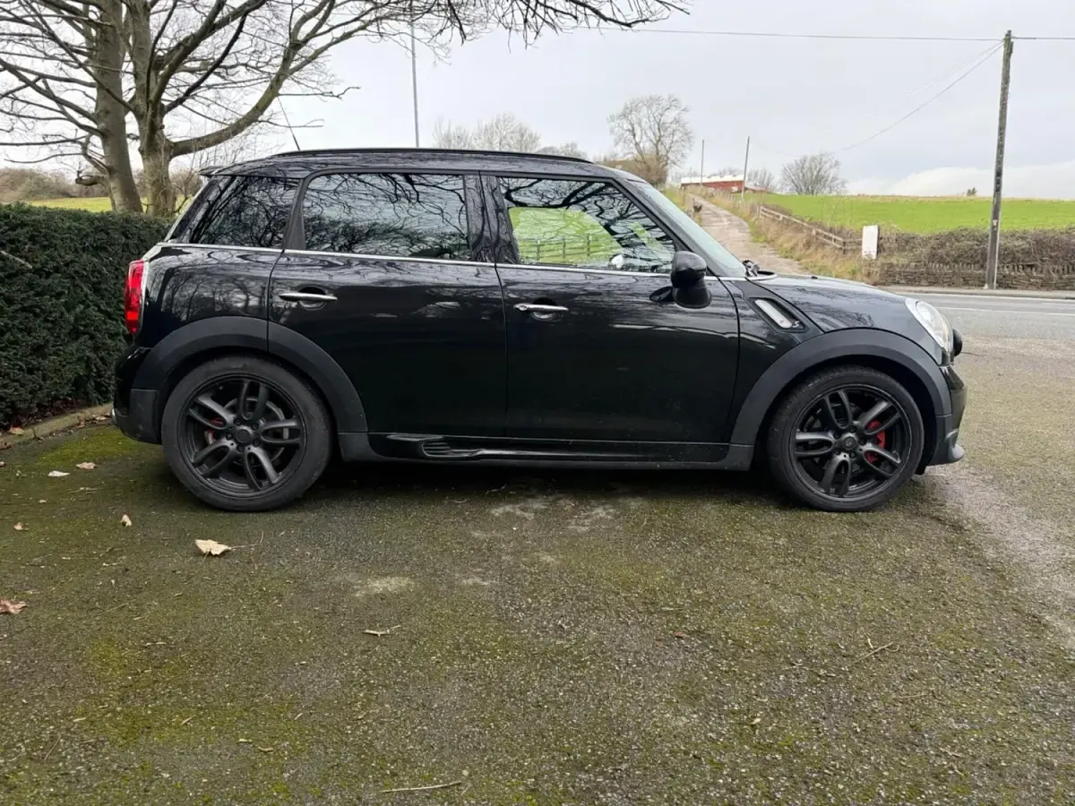 Begagnad Mini Cooper S 2012 Svart Halvkombi