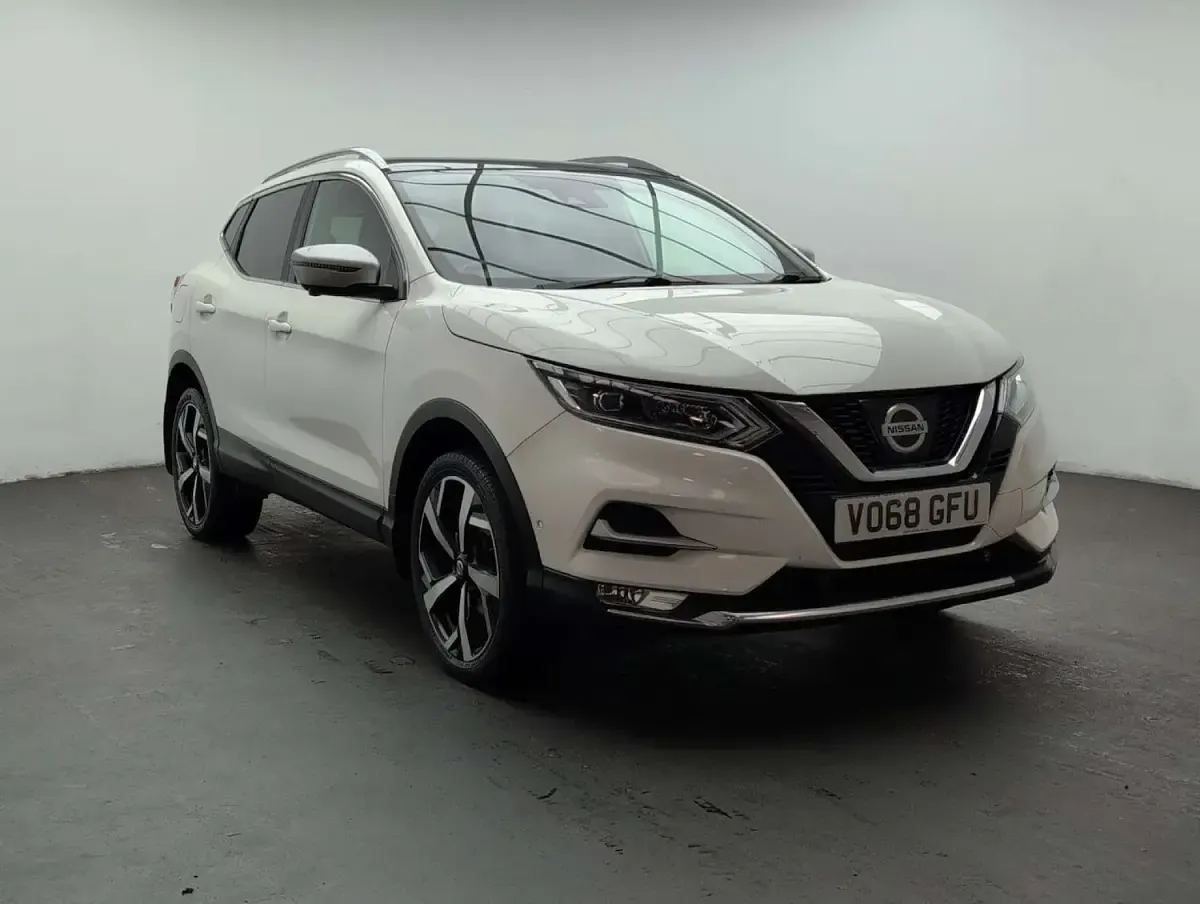 Used Nissan Qashqai Tekna+ 115 HP (84 kW) 2018 White SUV