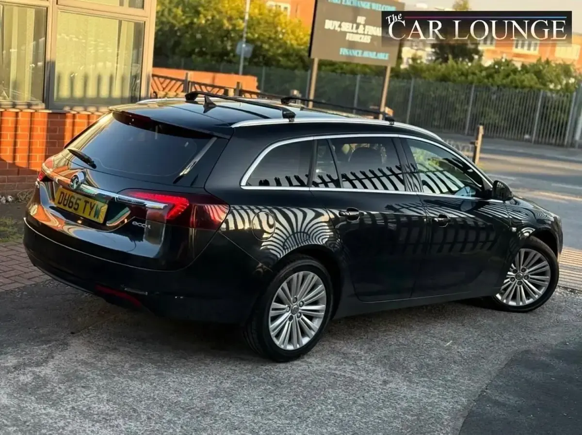 Second-hand Vauxhall Insignia S 140 CP (102 kW) 2015 Negru Break