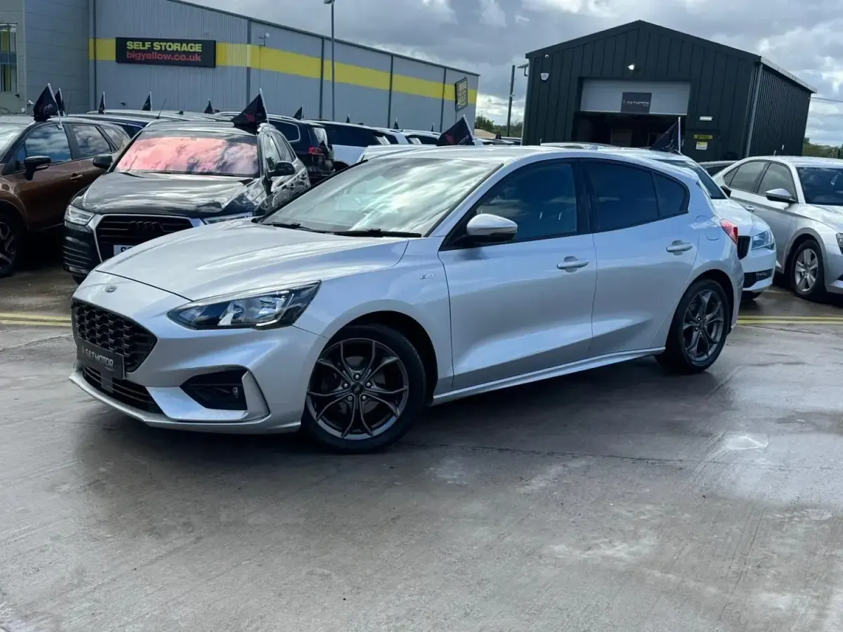 Gebraucht Ford Focus ST-Line 125 PS (91 kW) 2019 Silber Kleinwagen