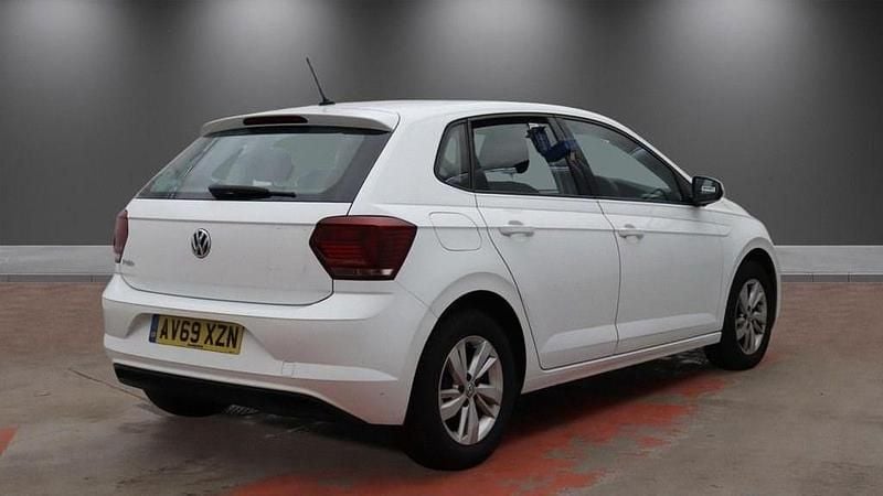 Used VW Polo SE 95 HP (69 kW) 2020 White Hatchback