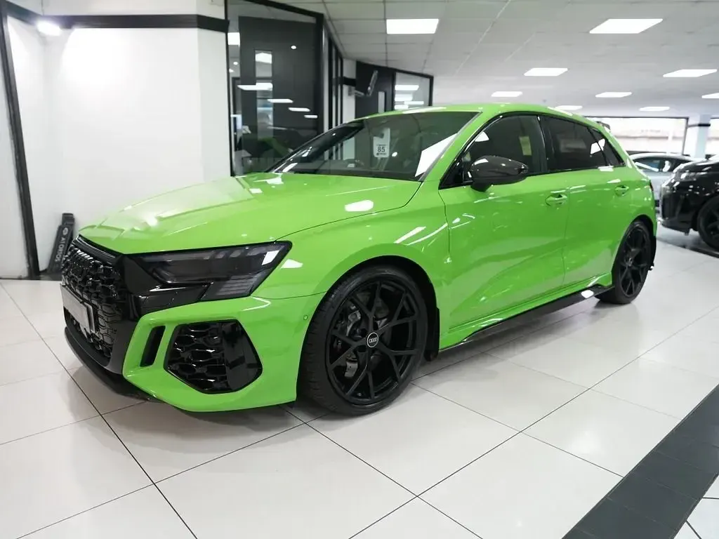 Used Audi RS3 Comfort 400 HP (294 kW) 2023 Green Sedan
