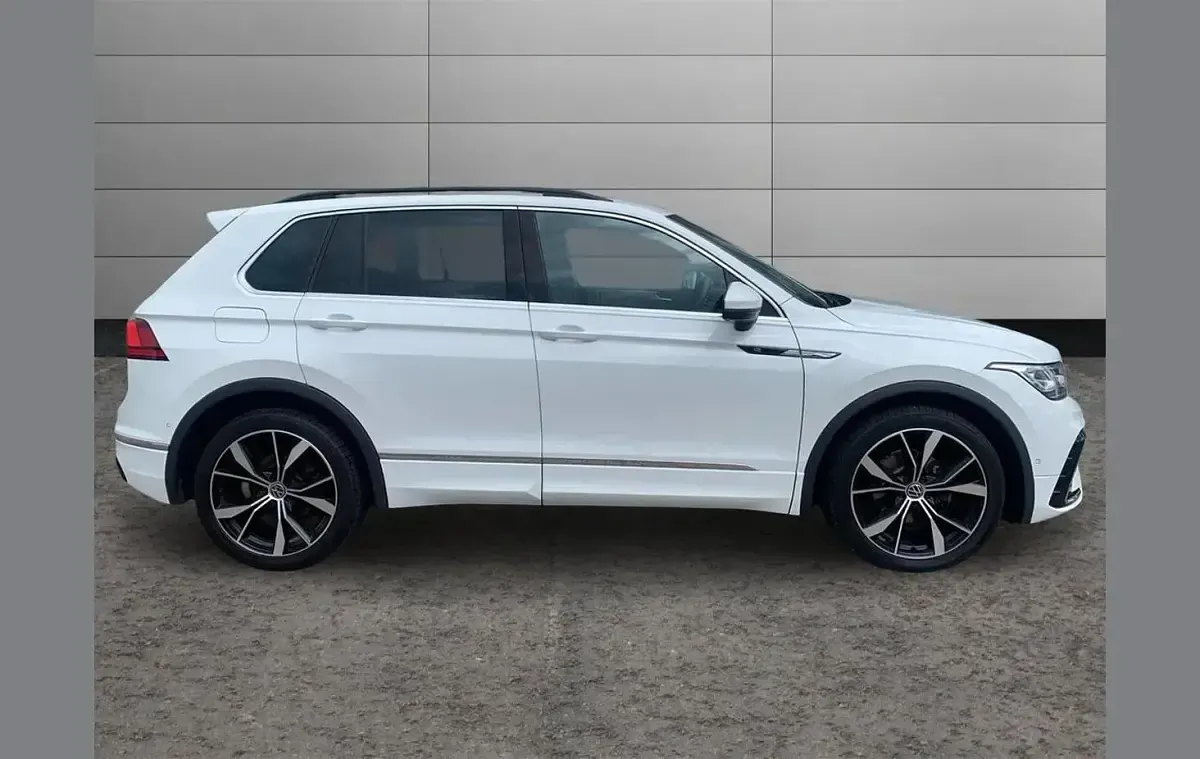 Used VW Tiguan R-line 150 HP (110 kW) 2022 White SUV