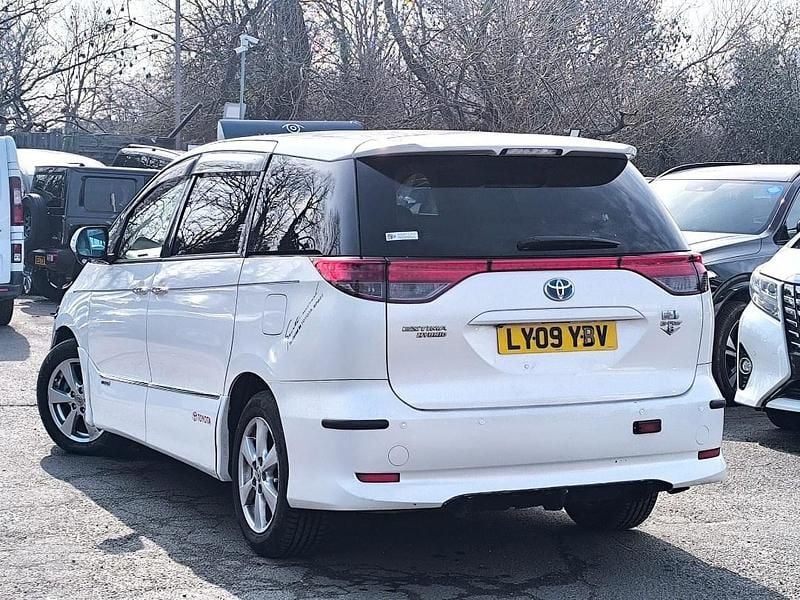 Used Toyota Estima Hybrid 2009 White MPV
