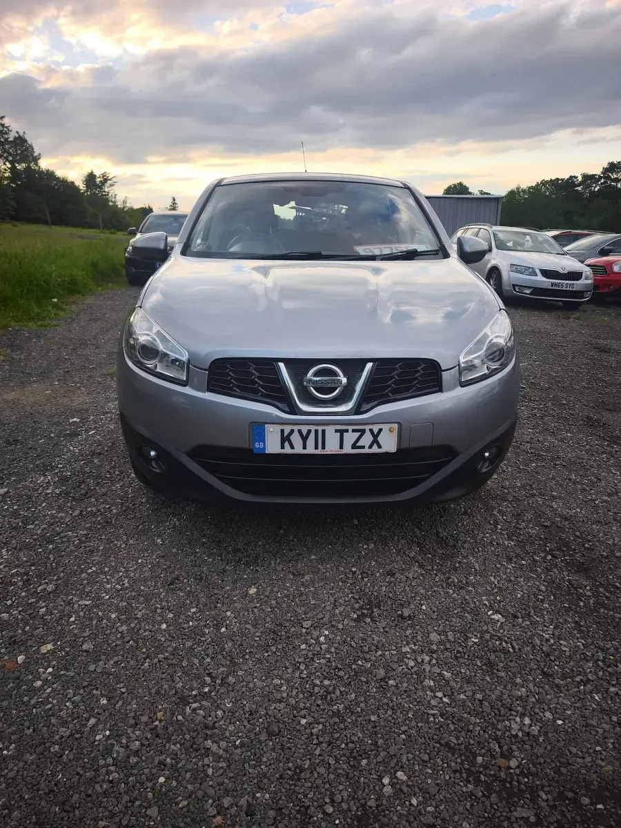Begagnad Nissan Qashqai Acenta 141 HK (103 kW) 2011 Grå SUV