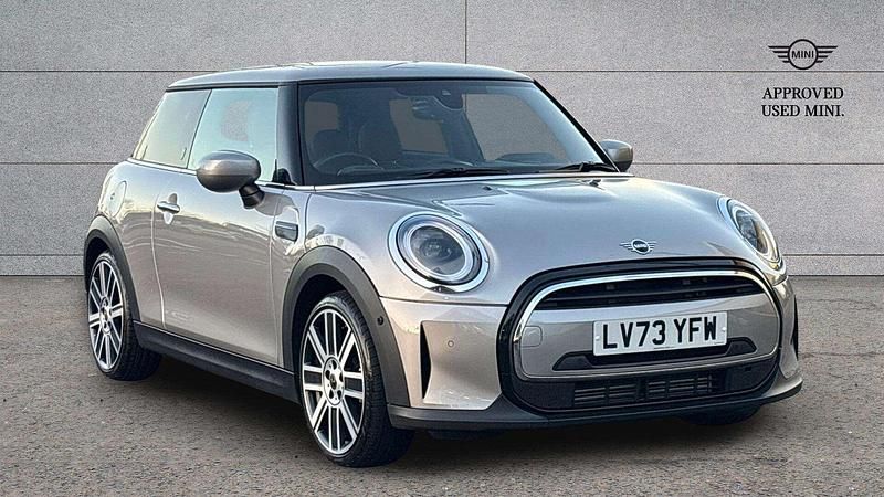 Used Mini Cooper Exclusive 134 HP (98 kW) 2023 Silver Hatchback
