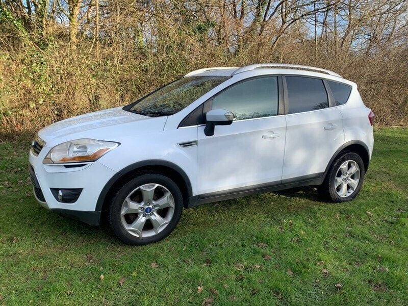 Used Ford Kuga Titanium 140 HP (102 kW) 2011 White SUV