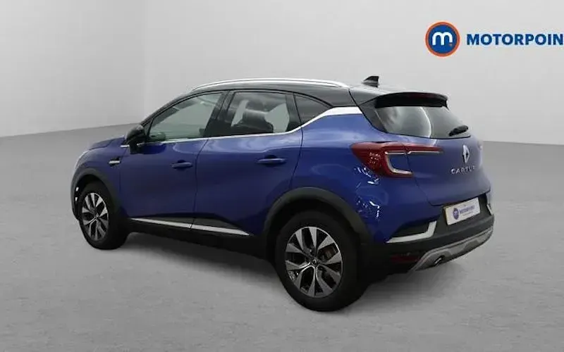 Used Renault Captur Version S 116 HP (85 kW) 2020 Blue/black SUV