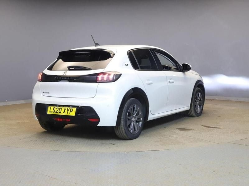 White Used 2020 Peugeot e-208 Allure Hatchback | £10,448 (Fair price) - Image 1/4