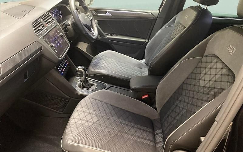Used VW Tiguan R-line 150 HP (110 kW) 2023 Black SUV