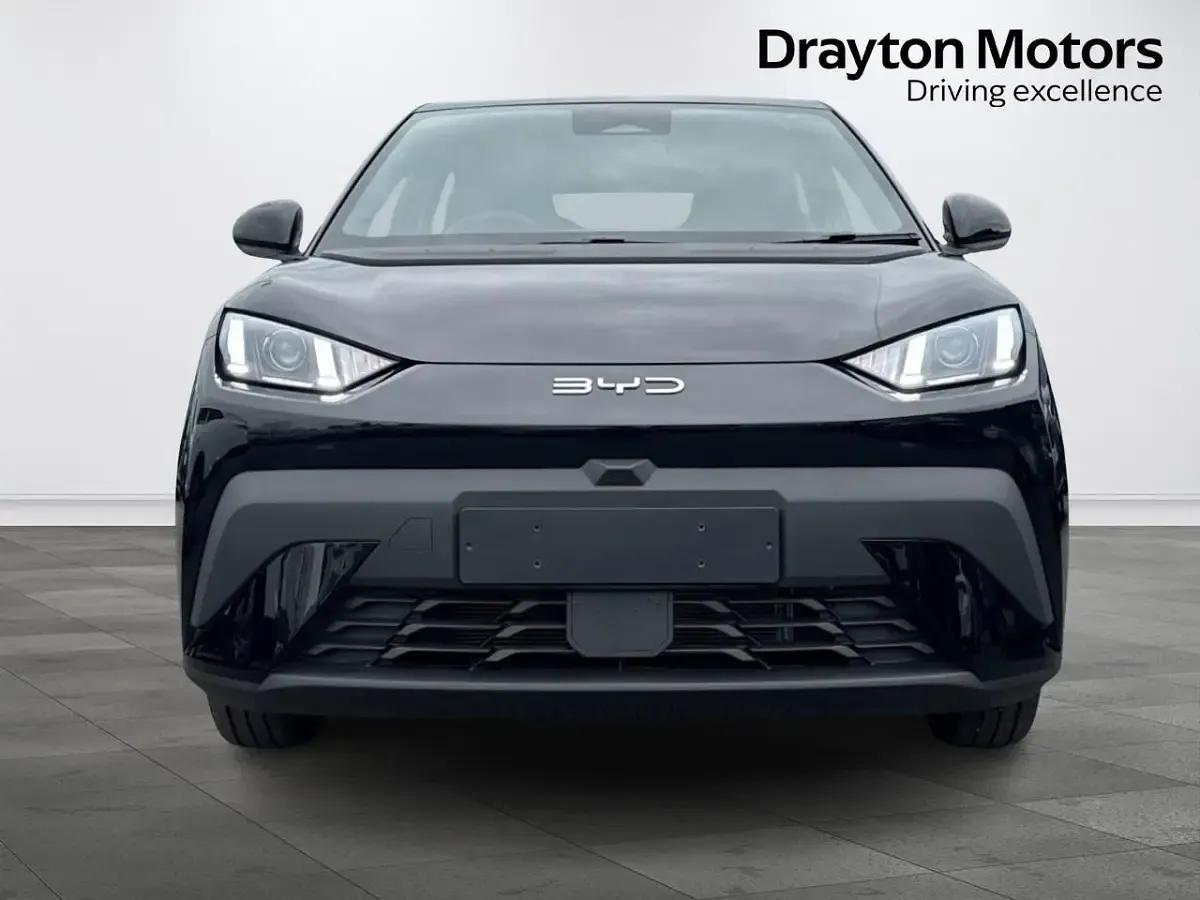 New BYD Dolphin Active 64 kW (88 HP) 2026 Black Hatchback