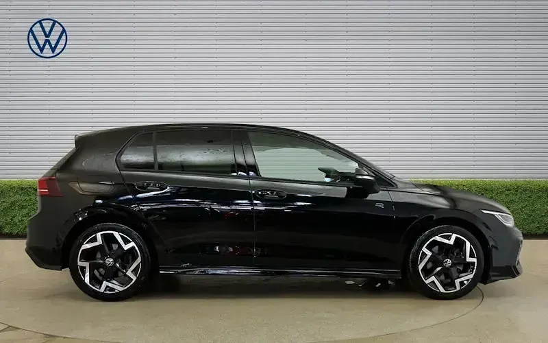 Used VW Golf VIII R-line 150 HP (110 kW) 2025 Black Hatchback