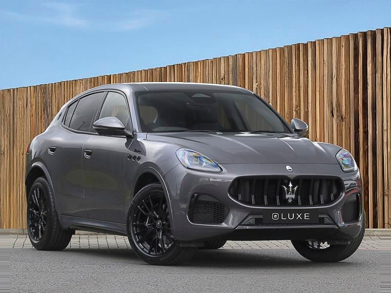 Grey New 2025 Maserati Grecale SUV | £68,898 (Fair price) - Image 1/4