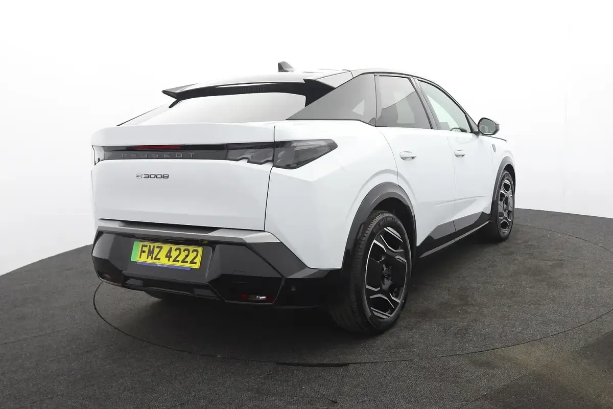 Used Peugeot e-3008 GTi 156 kW (213 HP) 2024 White SUV