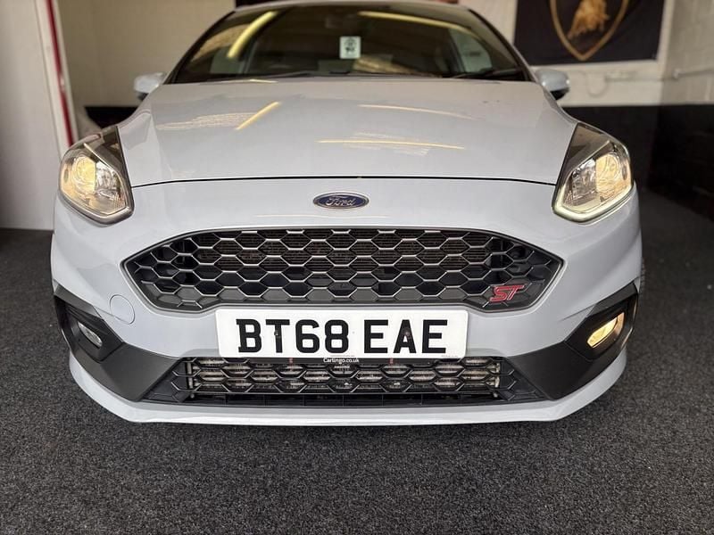 Usado Ford Fiesta ST 2018 Prateado Citadino