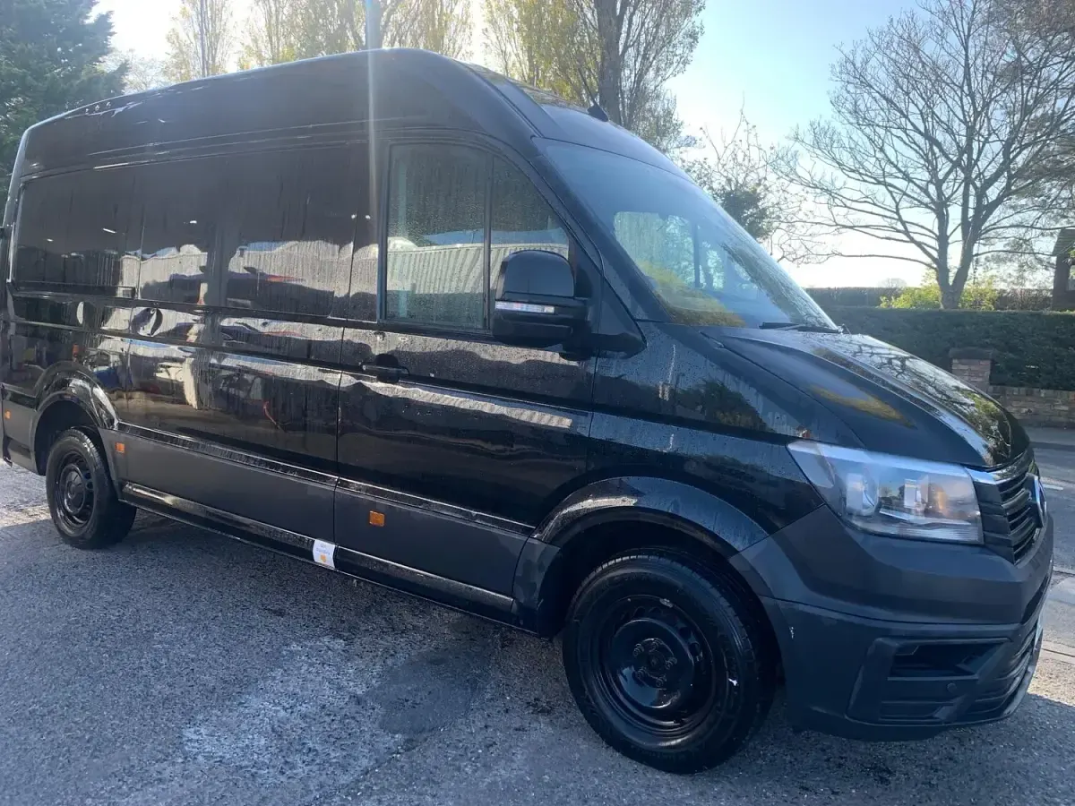 Used VW Crafter Startline 140 HP (102 kW) 2020 Black Van