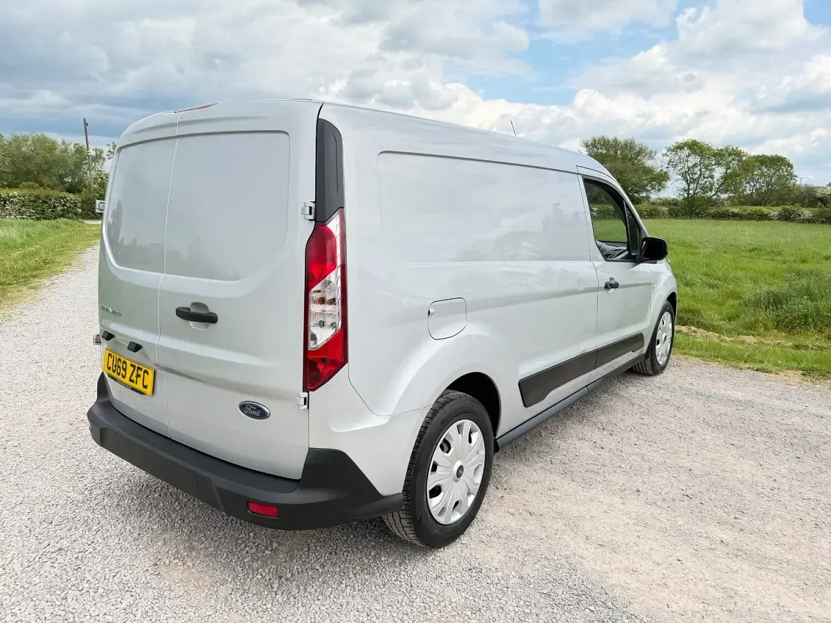 Used Ford Transit Connect Trend 100 HP (73 kW) 2019 Silver MPV