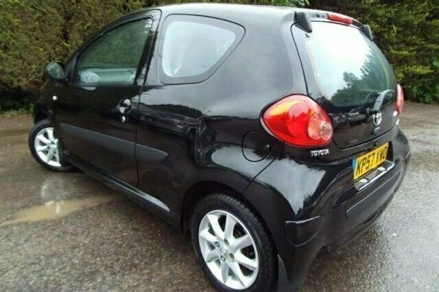Begagnad Toyota Aygo 2007 Halvkombi