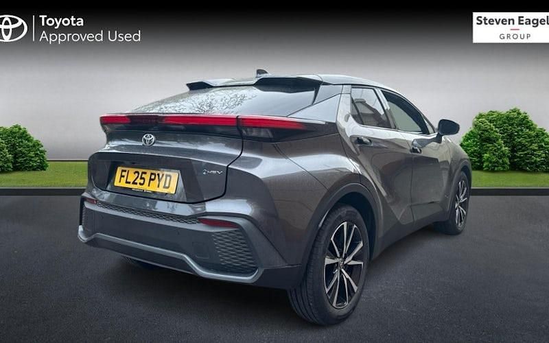 Used Toyota C-HR Design 140 HP (102 kW) 2026 SUV