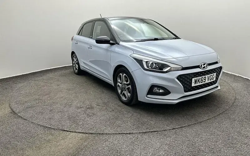 Used Hyundai i20 84 HP (61 kW) 2019 Hatchback