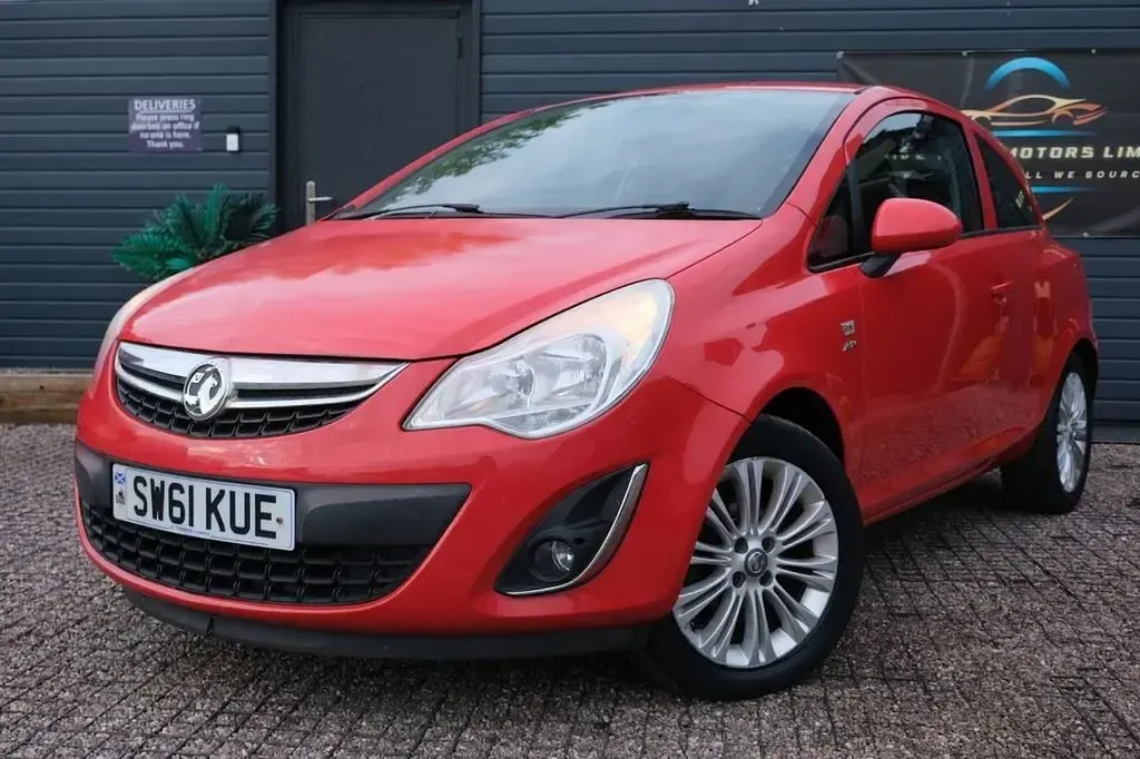 Usado Vauxhall Corsa Active 2012 Vermelho Citadino