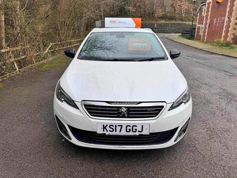 Used Peugeot 308 GT-line 2017 White Estate