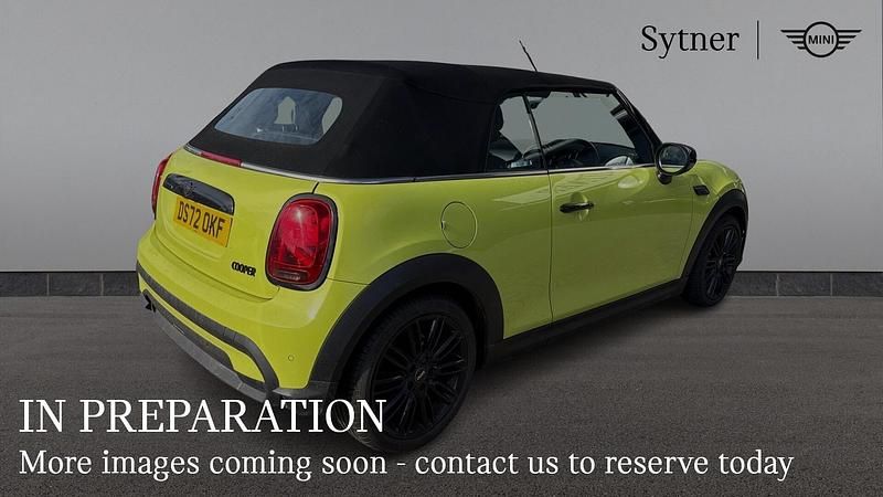 Used Mini Cooper Exclusive 134 HP (98 kW) 2022 Yellow Hatchback