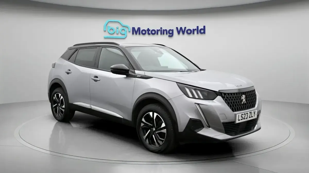 Used Peugeot 2008 GT 131 HP (96 kW) 2023 SUV