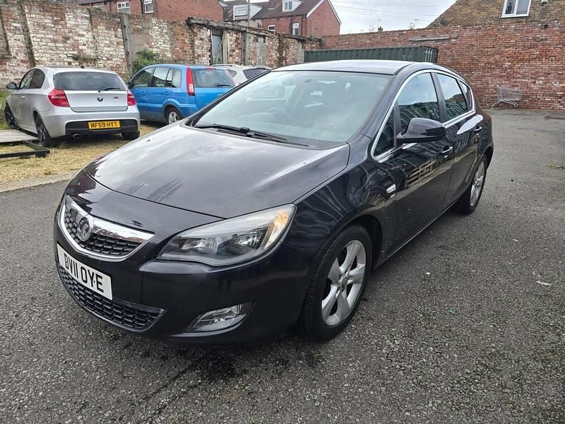 Used Vauxhall Astra SRi 2011 Black Hatchback