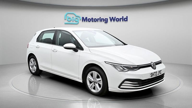 Used VW Golf VIII S 131 HP (96 kW) 2023 White Hatchback