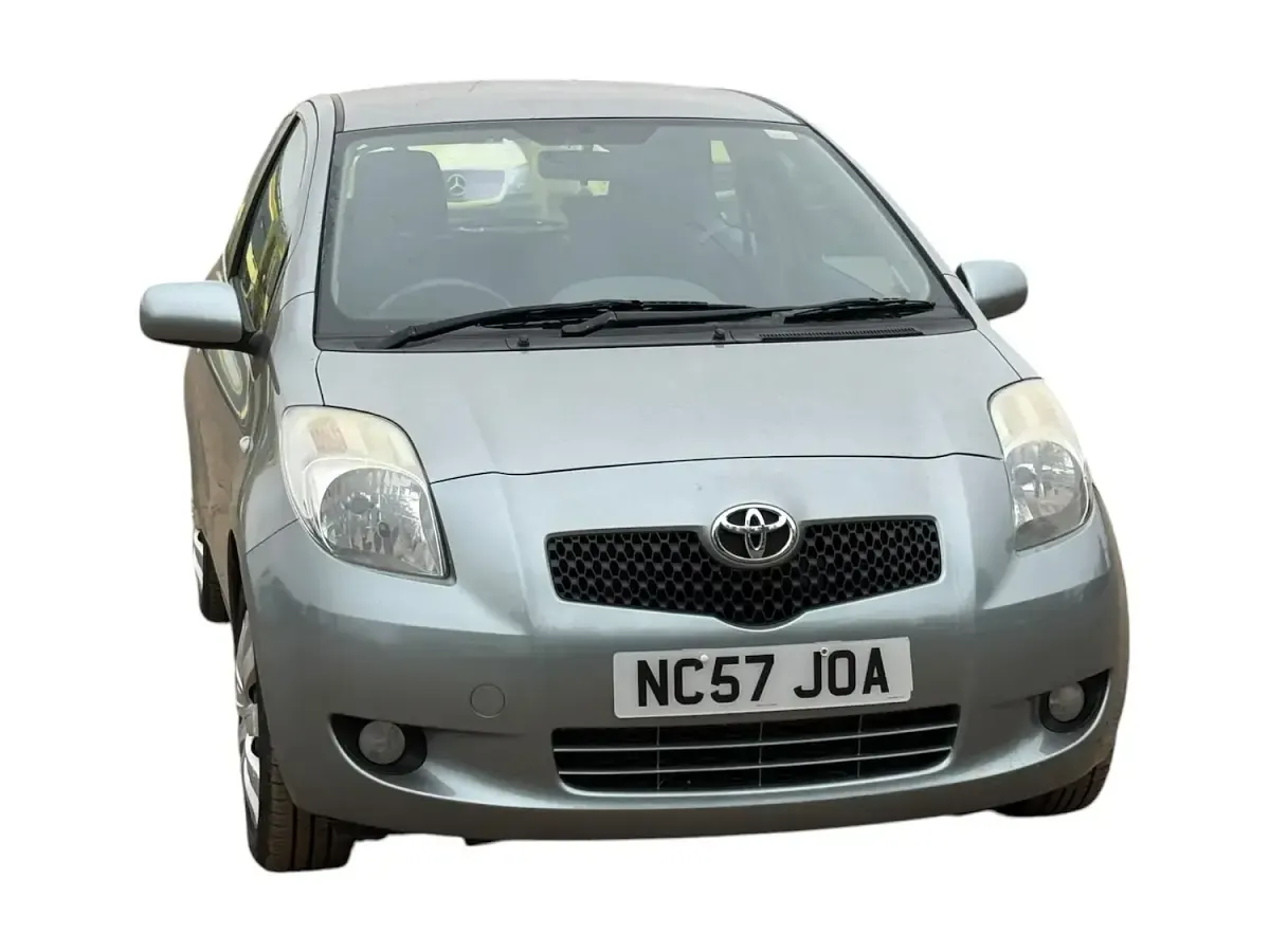 Used Toyota Yaris T3 87 HP (63 kW) 2007 Silver Hatchback