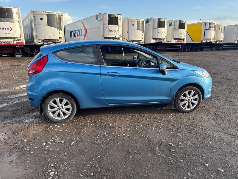 Used Ford Fiesta Zetec 2010 Blue Hatchback