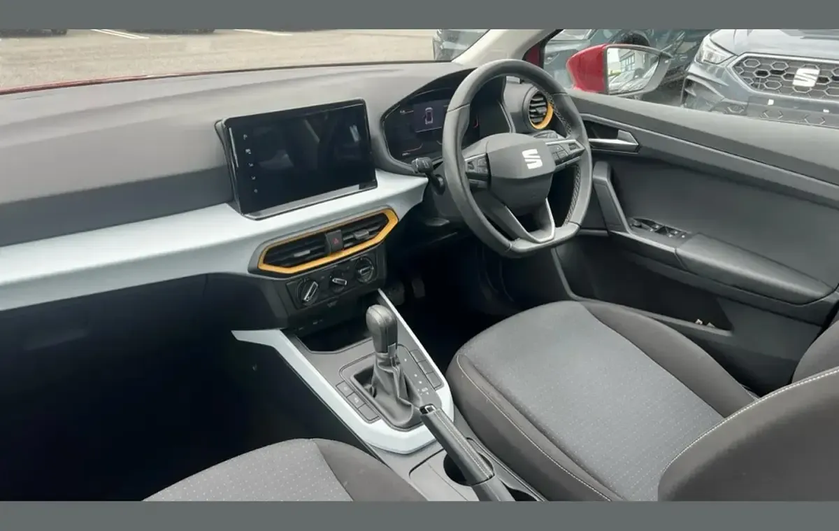 Used Seat Arona SE Technology 110 HP (80 kW) 2023 Red SUV