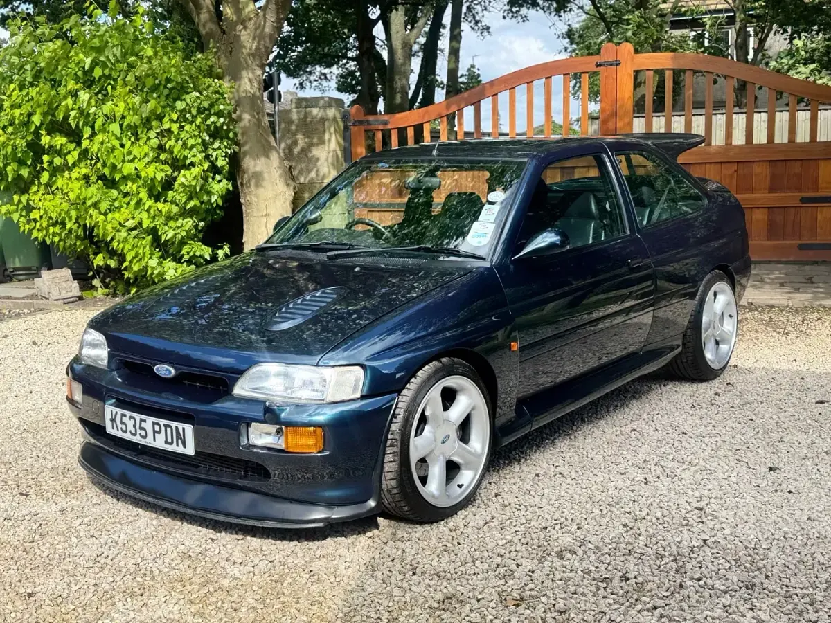 Used Ford Escort RS 227 HP (166 kW) 1993 Green Hatchback