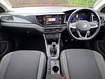 Used VW Taigo Life 110 HP (80 kW) 2022 Red SUV