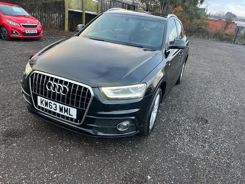 Używany Audi Q3 S-Line 2014 Czarny SUV
