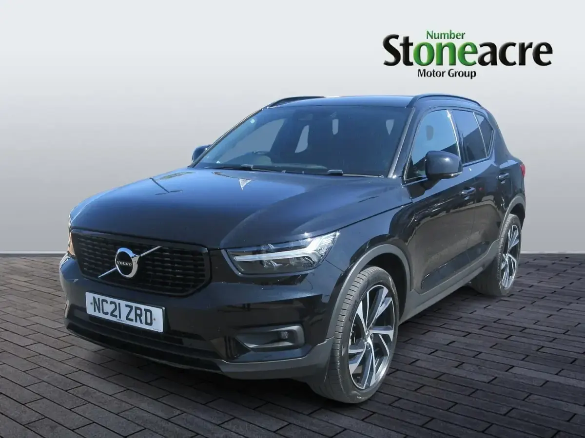 Used Volvo XC40 R-Design Pro 194 HP (142 kW) 2021 Black SUV