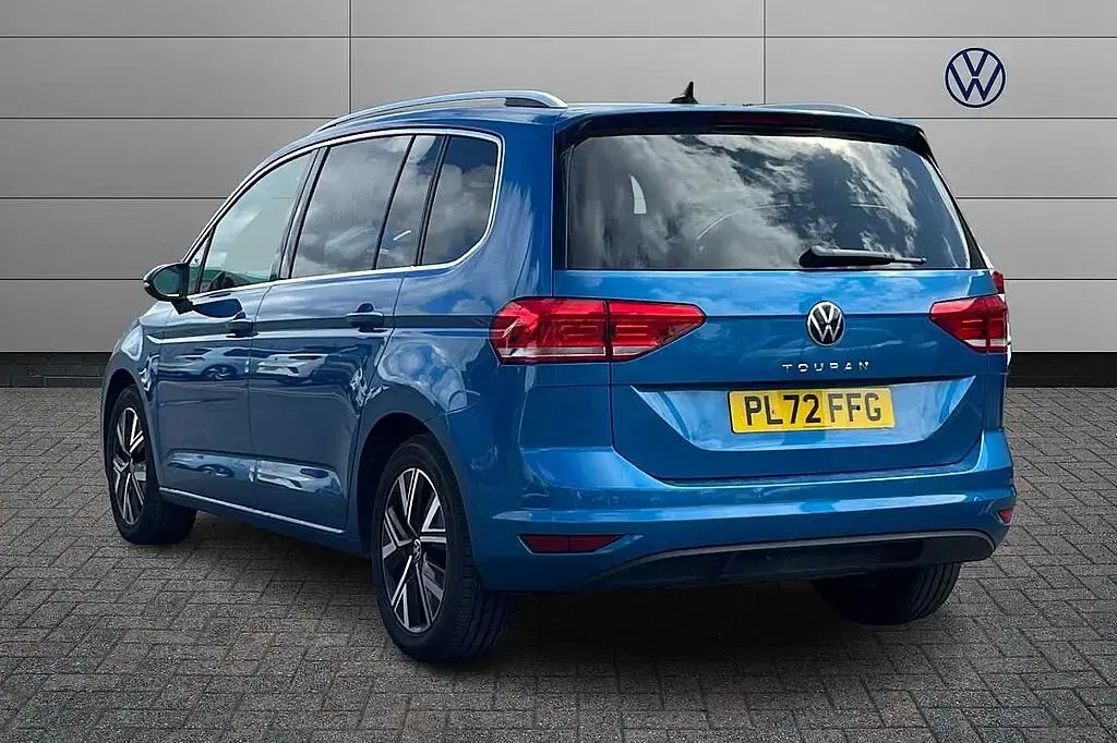 Used VW Touran SEL 150 HP (110 kW) 2023 Blue MPV