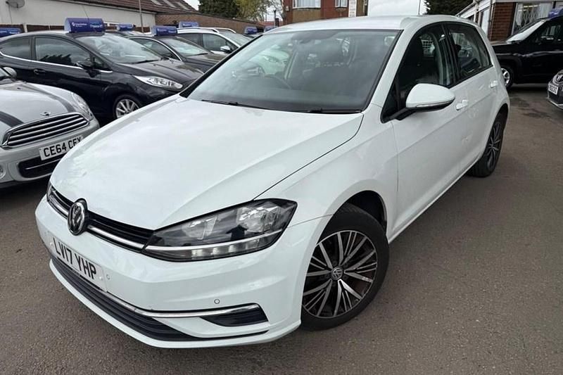 Used VW Golf VII SE 110 HP (80 kW) 2017 White Hatchback