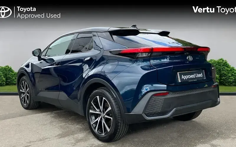 Used Toyota C-HR Design 223 HP (164 kW) 2026 SUV