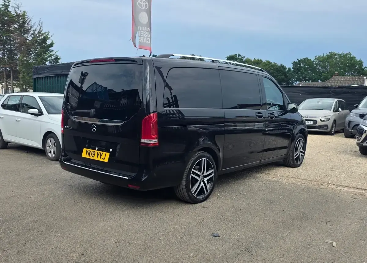 Used Mercedes V220 2019 Black MPV