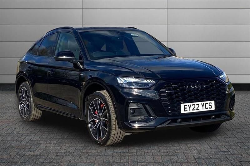 Used Audi Q5 Comfort 265 HP (194 kW) 2022 Mythos black SUV