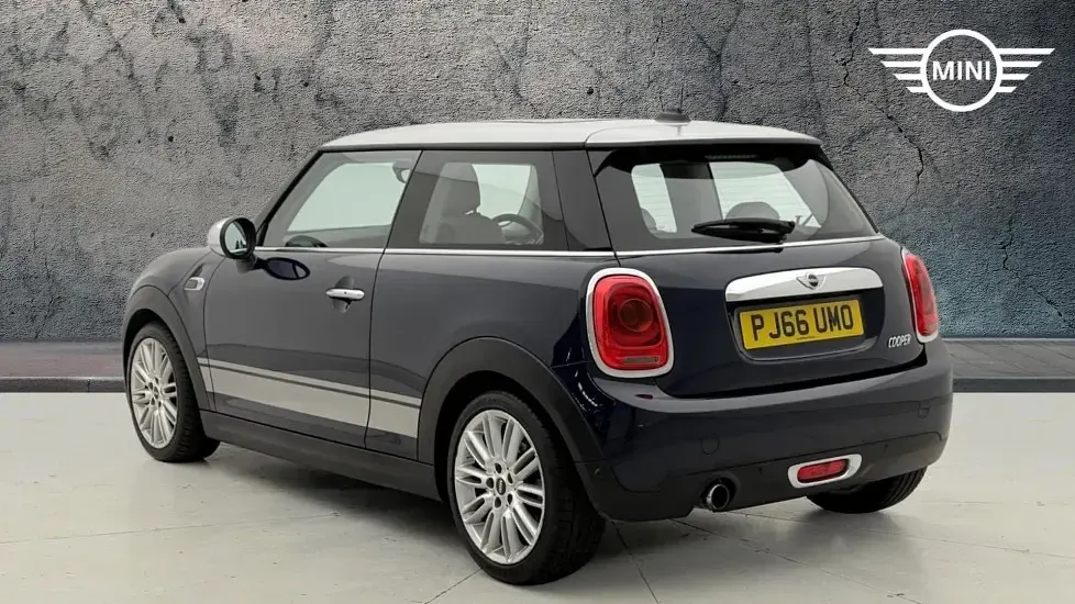Begagnad Mini Cooper Hatch 134 HK (98 kW) 2016 Blå Halvkombi