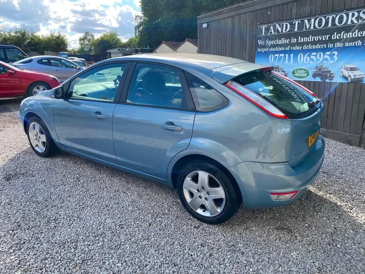 Used Ford Focus Style 100 HP (73 kW) 2008 Blue Hatchback