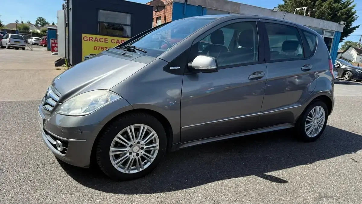 Used Mercedes A160 Elegance 2010 Grey Hatchback