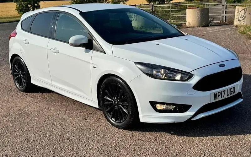 Used Ford Focus ST-Line 125 HP (91 kW) 2016 Hatchback