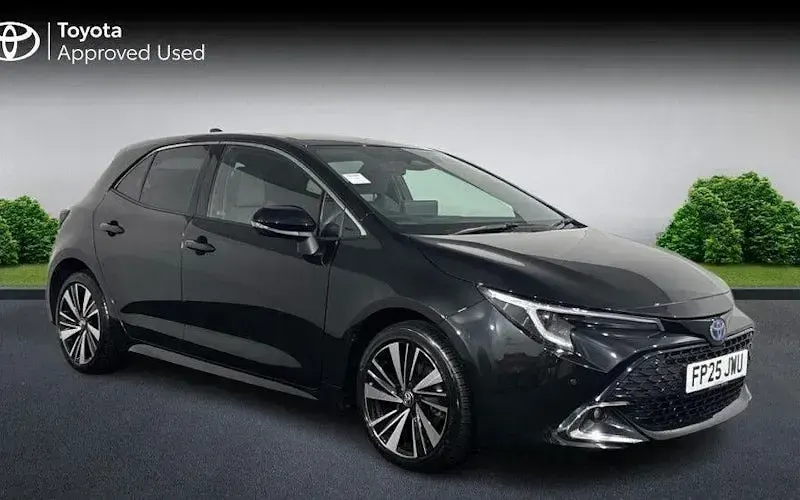 Used Toyota Corolla Design 140 HP (102 kW) 2026 Hatchback