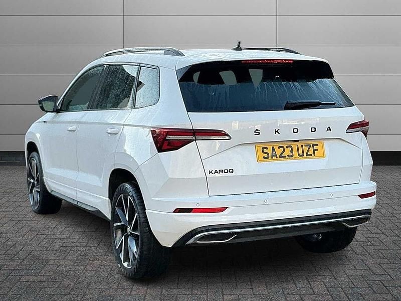 Used Skoda Karoq SportLine 110 HP (80 kW) 2023 Moon white metallic SUV
